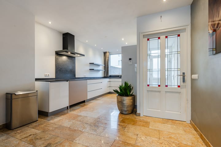 Photo 3 of Mozartstraat 6