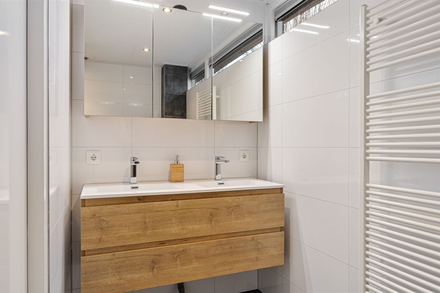 Foto 34 van Magnoliastraat 3