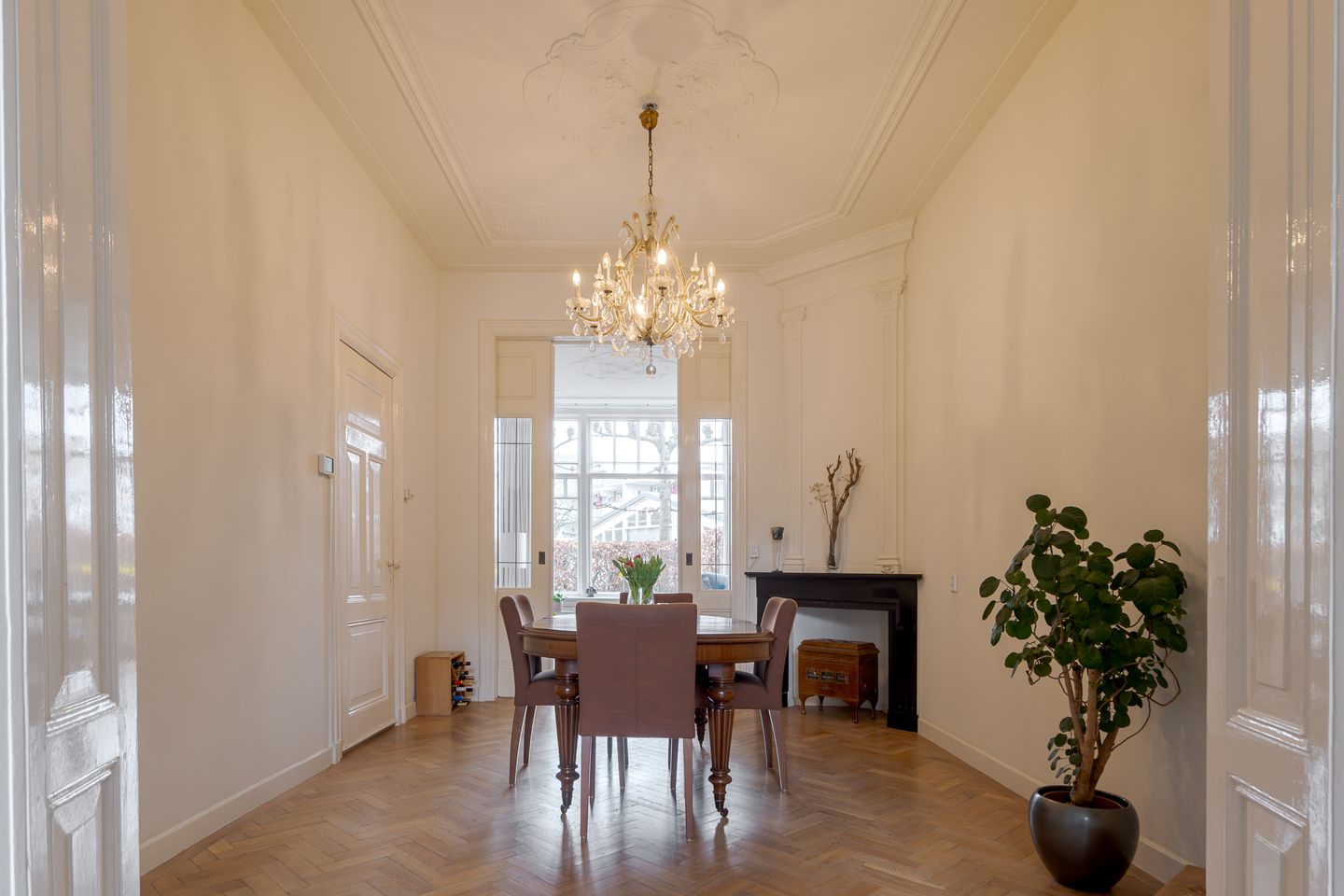 Photo 10 of Emmastraat 86