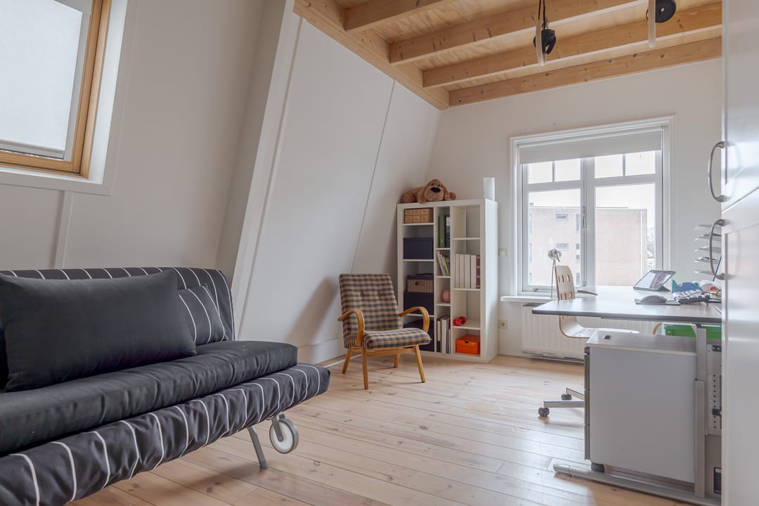 Photo 46 of Emmastraat 86