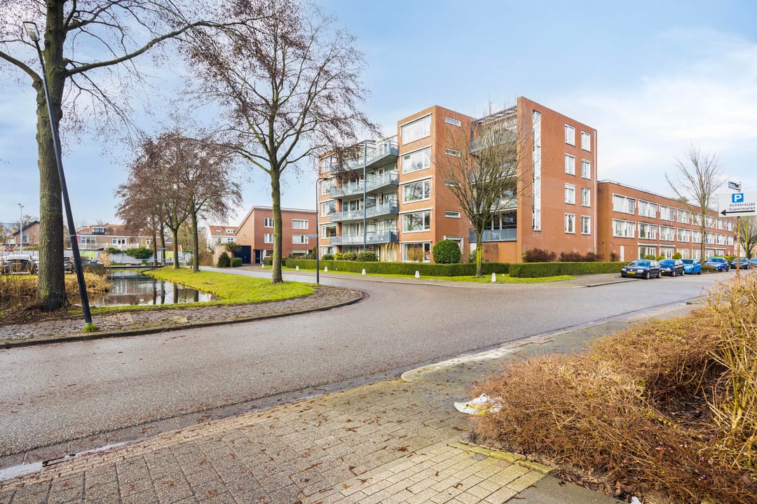 Foto 8 van Marga Klompéstraat 24