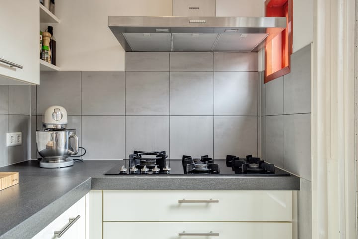 Photo 10 of Piet Heinstraat 17