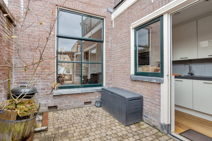 Photo 11 of Piet Heinstraat 17