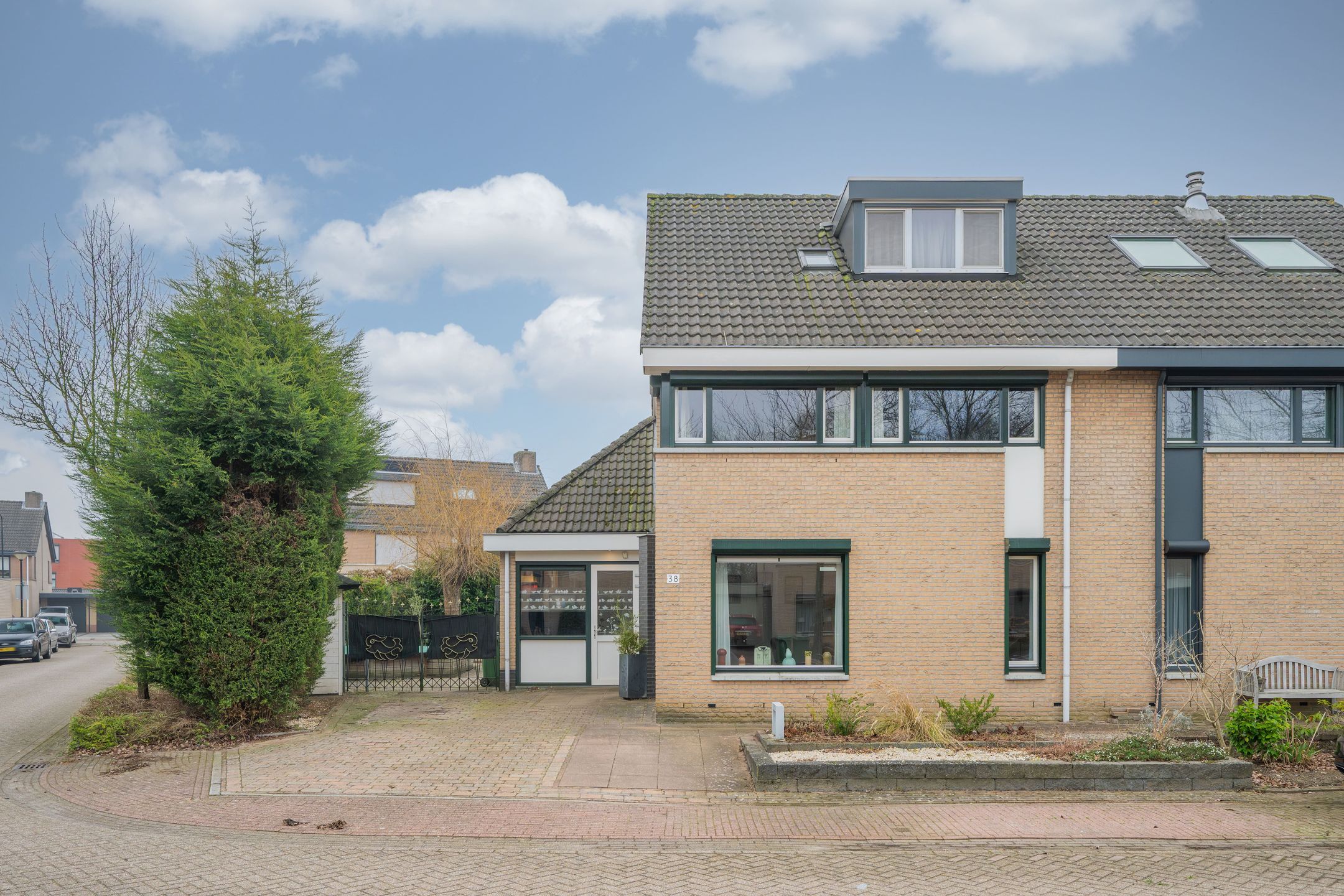 Foto 6 van Amethist 38