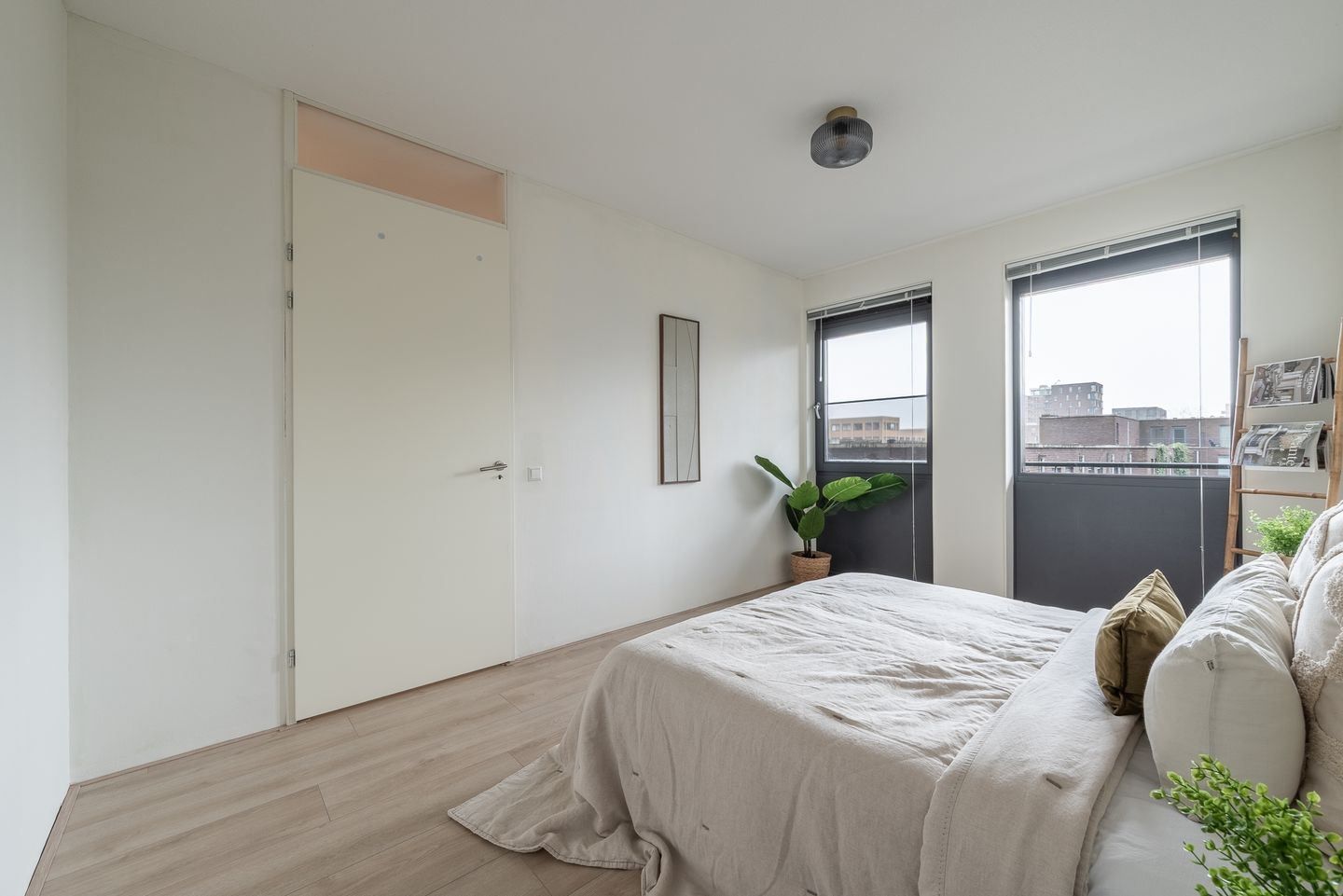 Foto 14 van Julius Pergerstraat 19