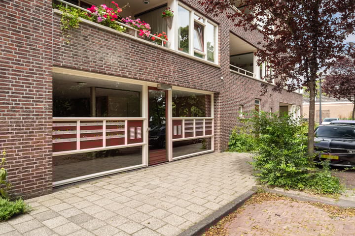 Foto 10 van Potgieterlaan 8-V