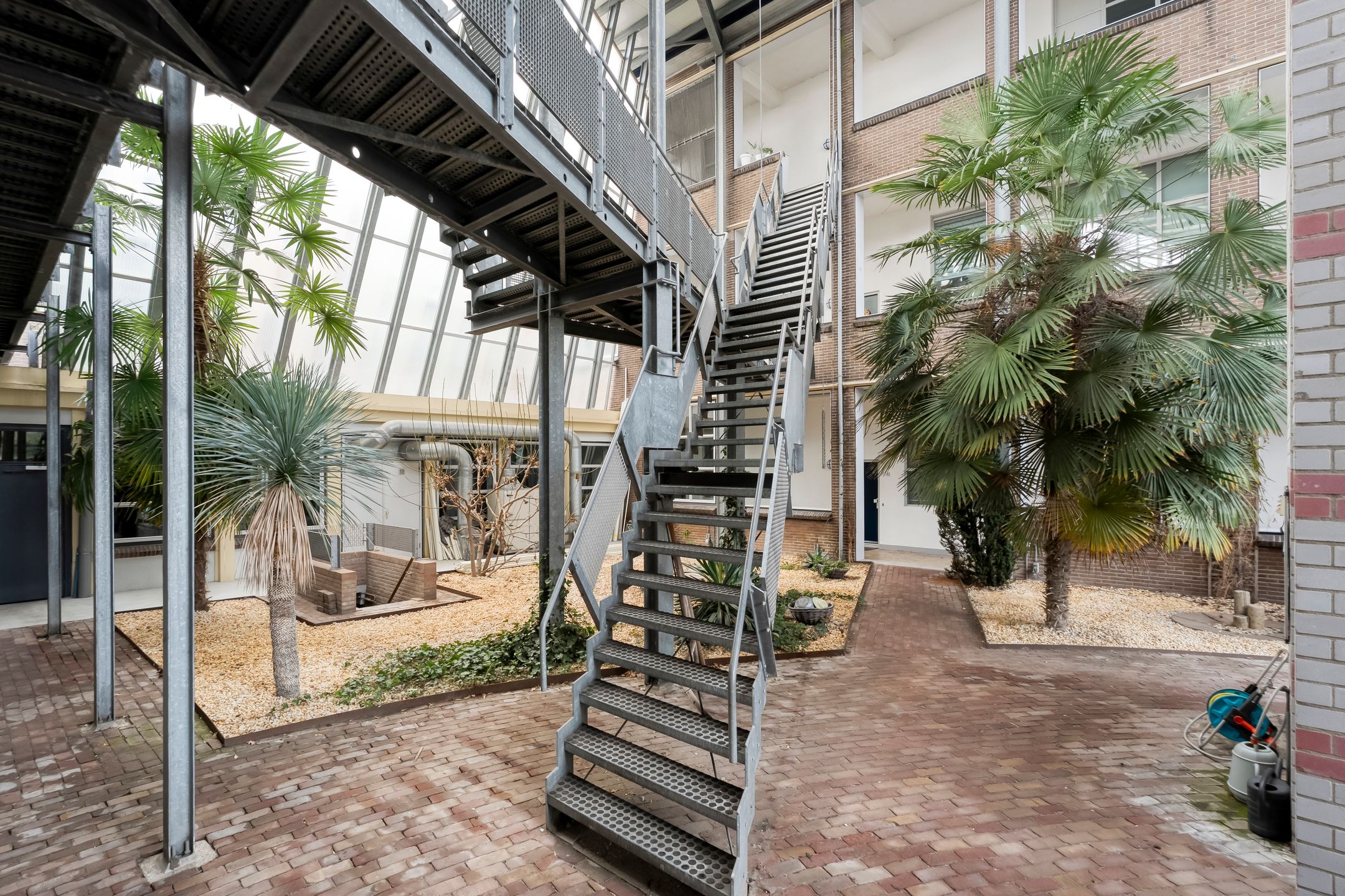 Photo 6 of Catharinastraat 17-33