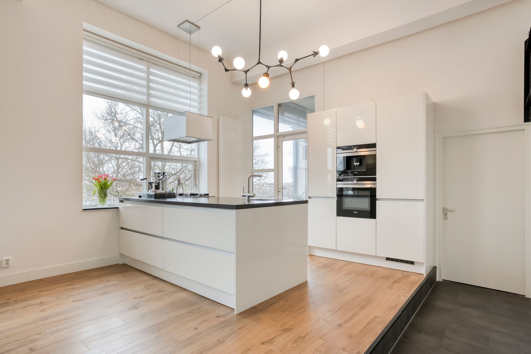 Photo 12 of Catharinastraat 17-33