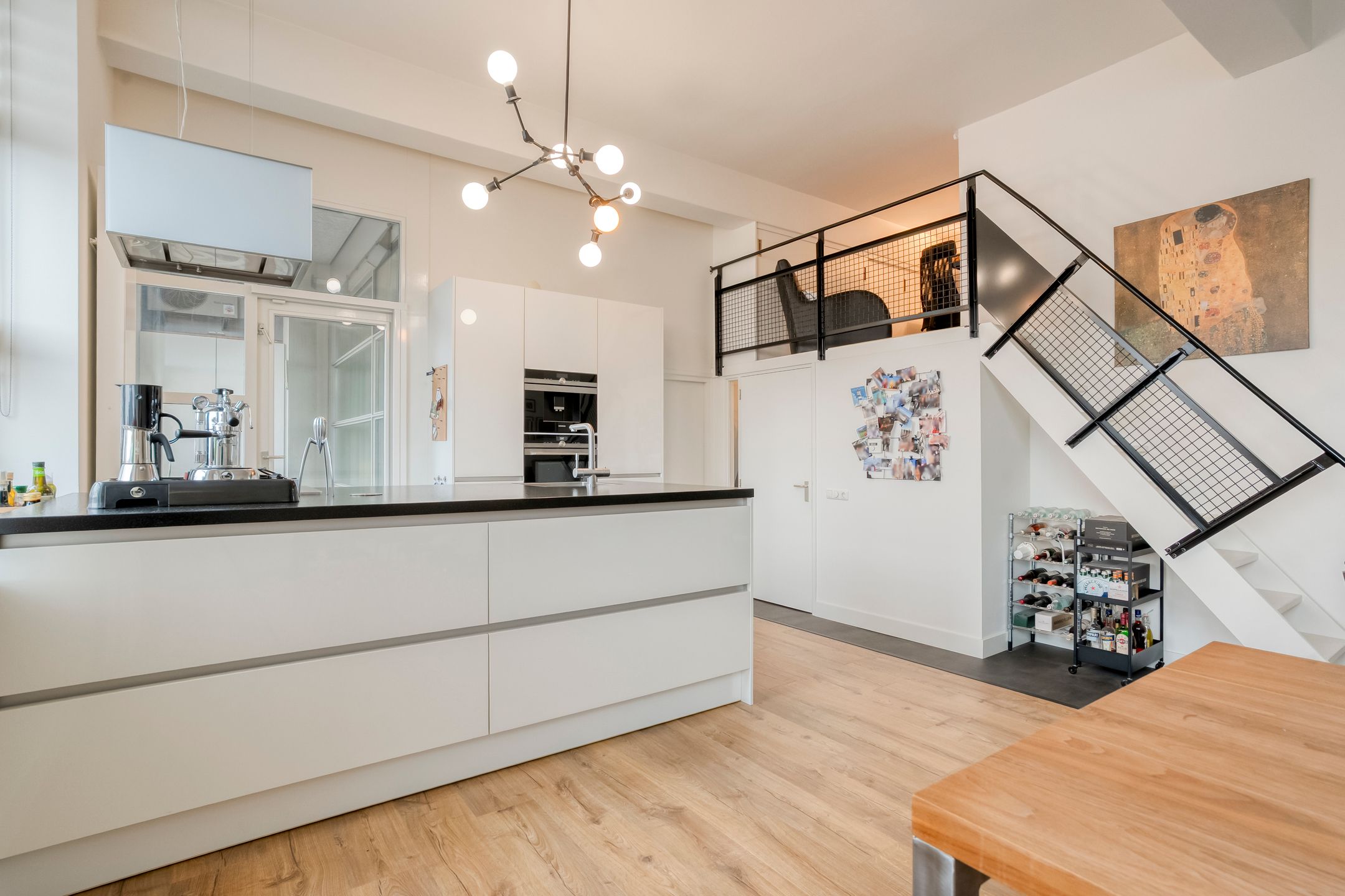 Photo 15 of Catharinastraat 17-33