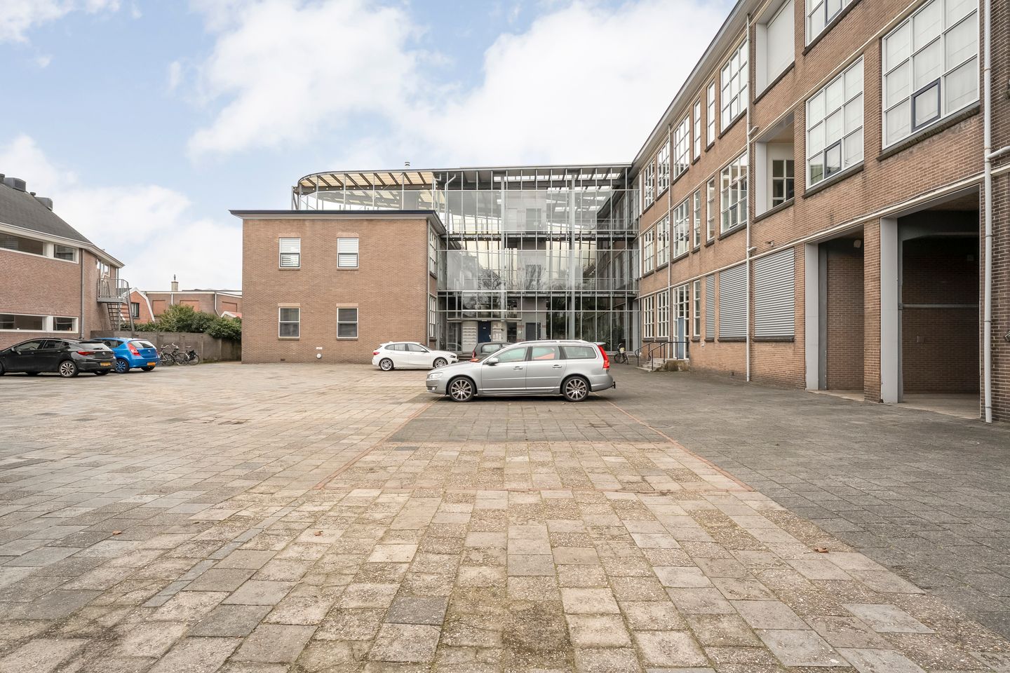 Photo 40 of Catharinastraat 17-33