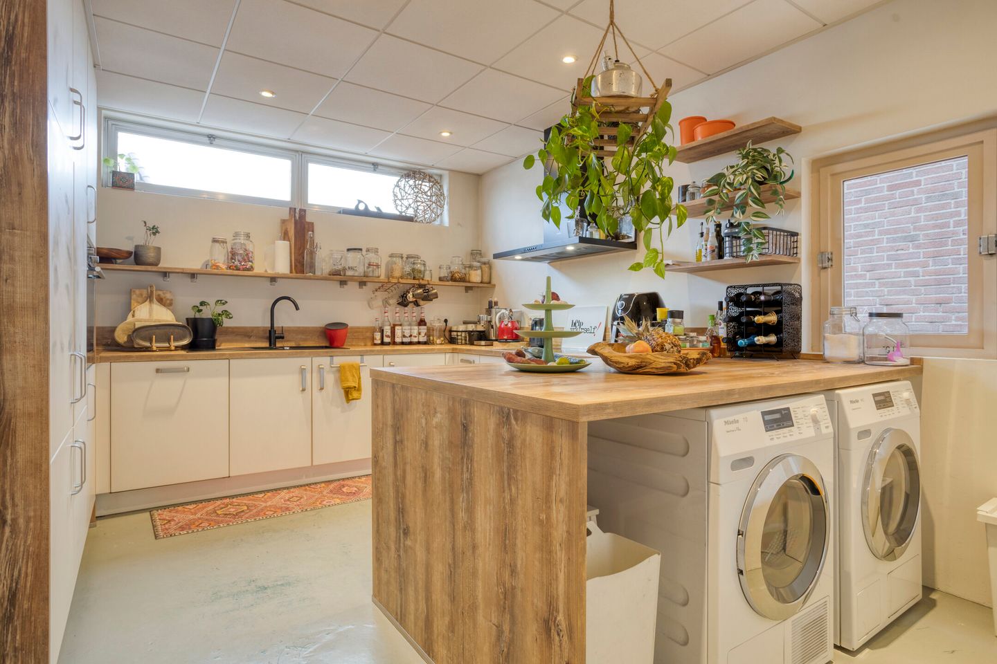 View photo 5 of Dorpsstraat 69