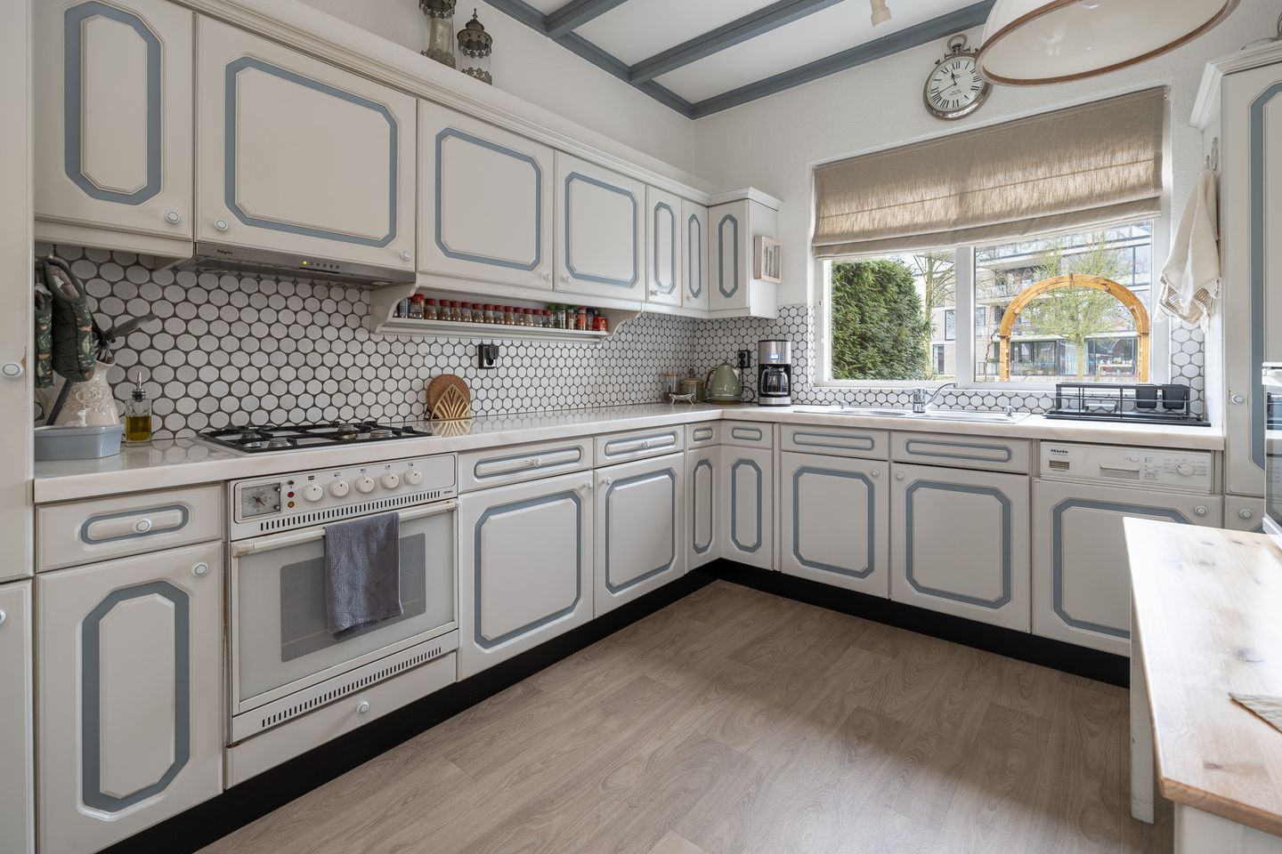 Photo 10 of Schoutenstraat 126