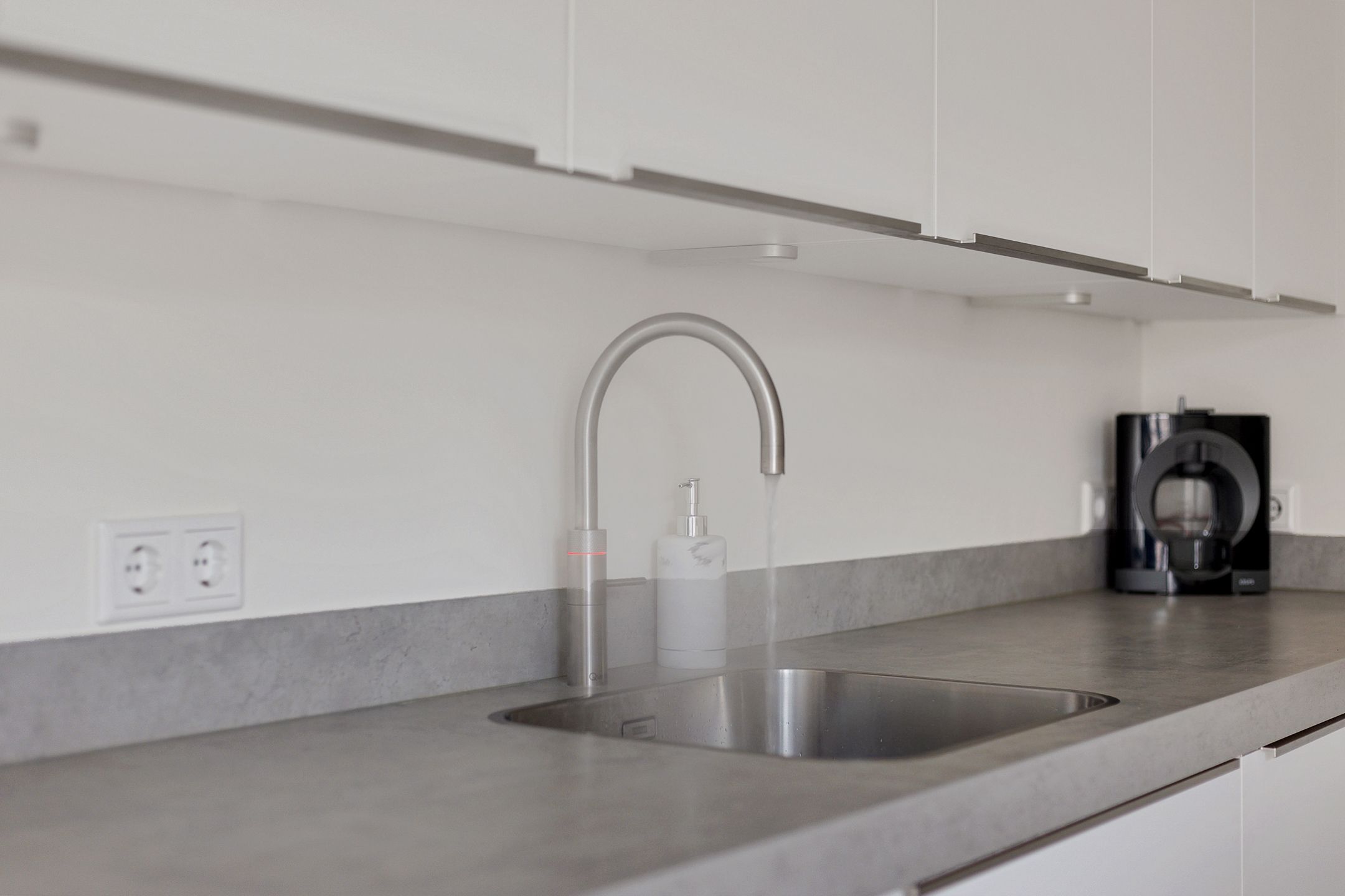 Photo 12 of Rieger 6