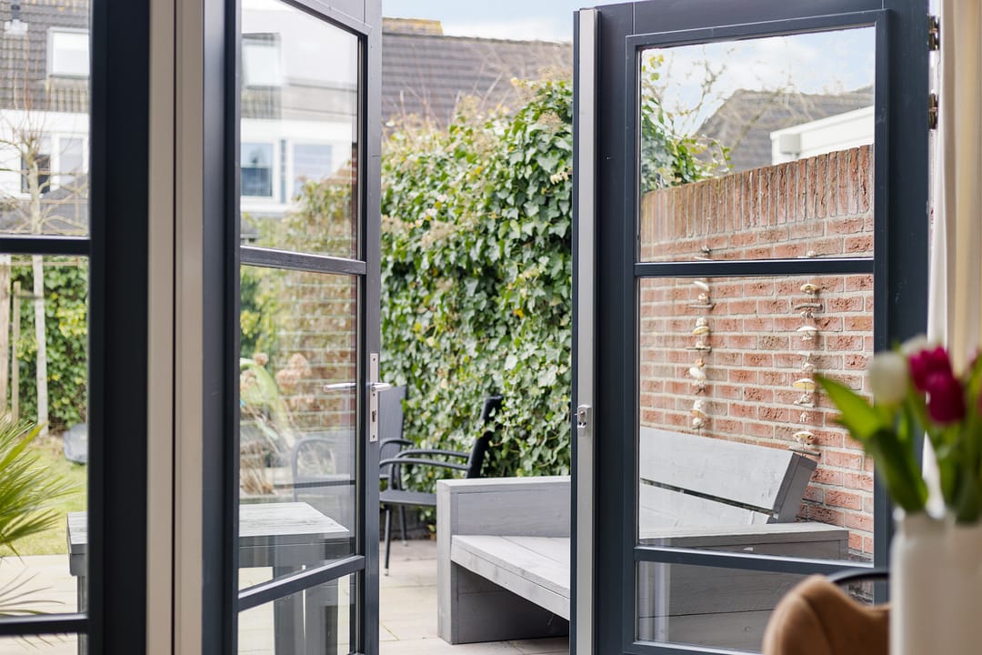 Photo 13 of Rieger 6