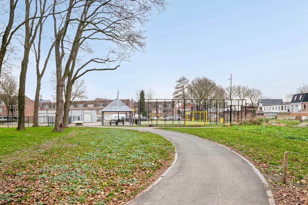 Photo 38 of Dr. Struyckenstraat 98-A10