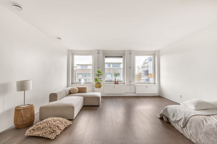 Foto 1 van Rogier van der Weydestraat 1-B69