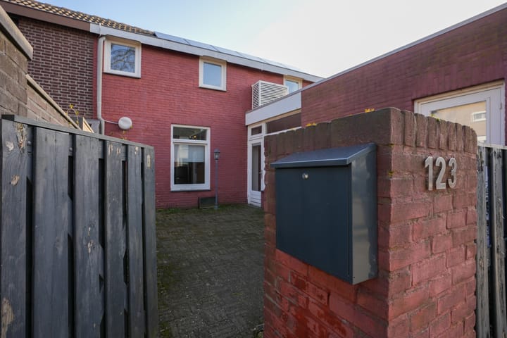 Photo 2 of Marktstraat 123