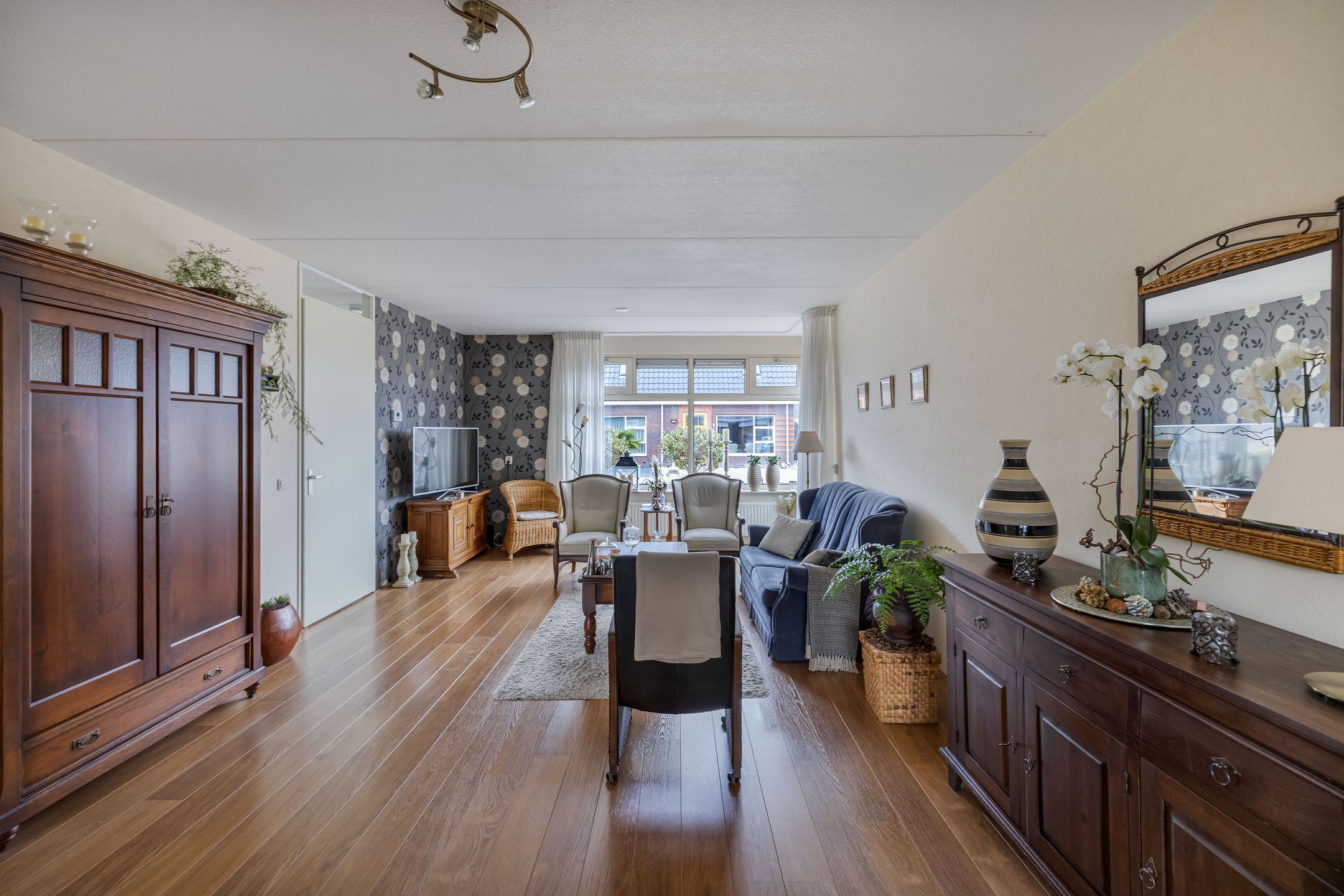 Foto 18 van Dekemastraat 4