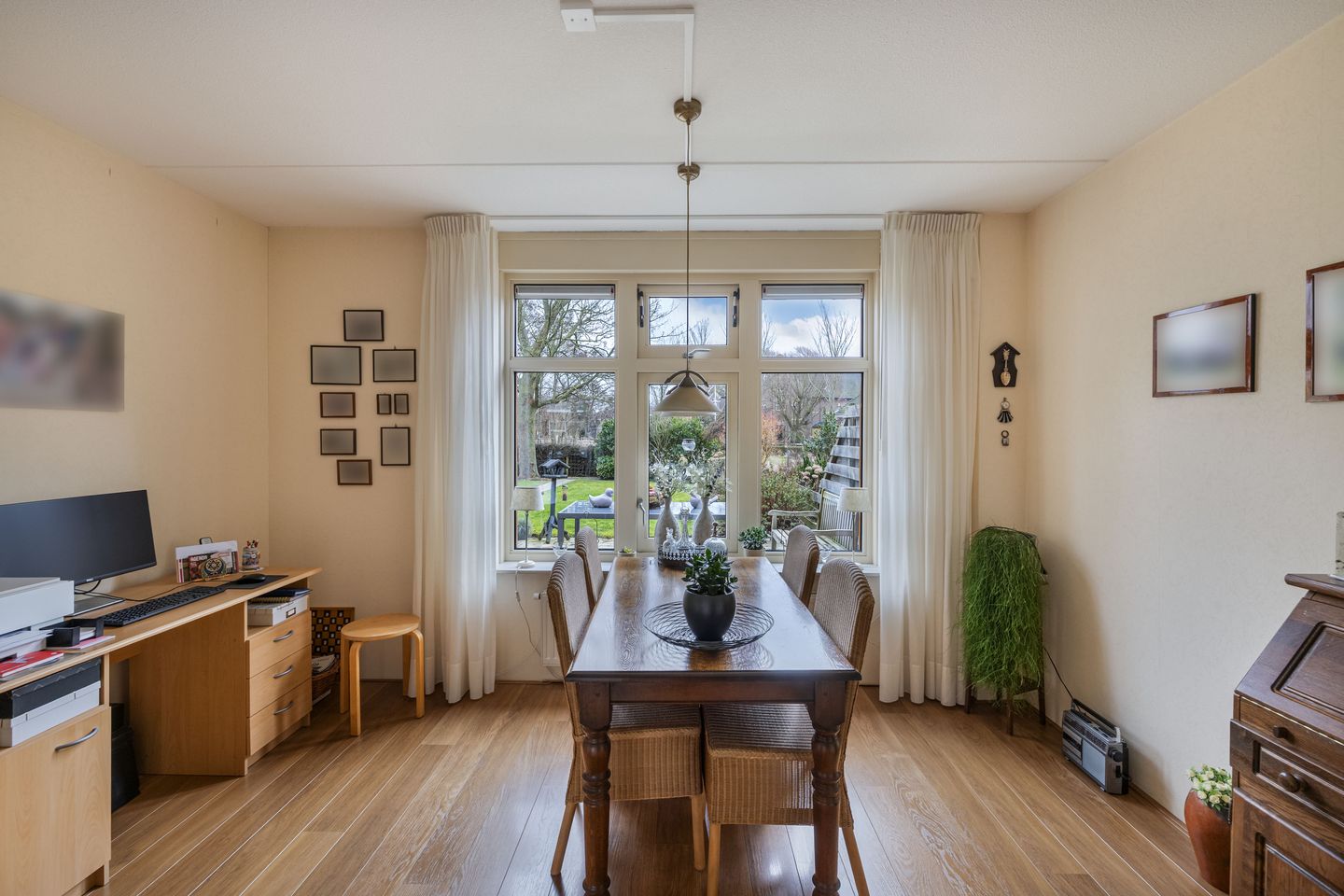 Foto 19 van Dekemastraat 4