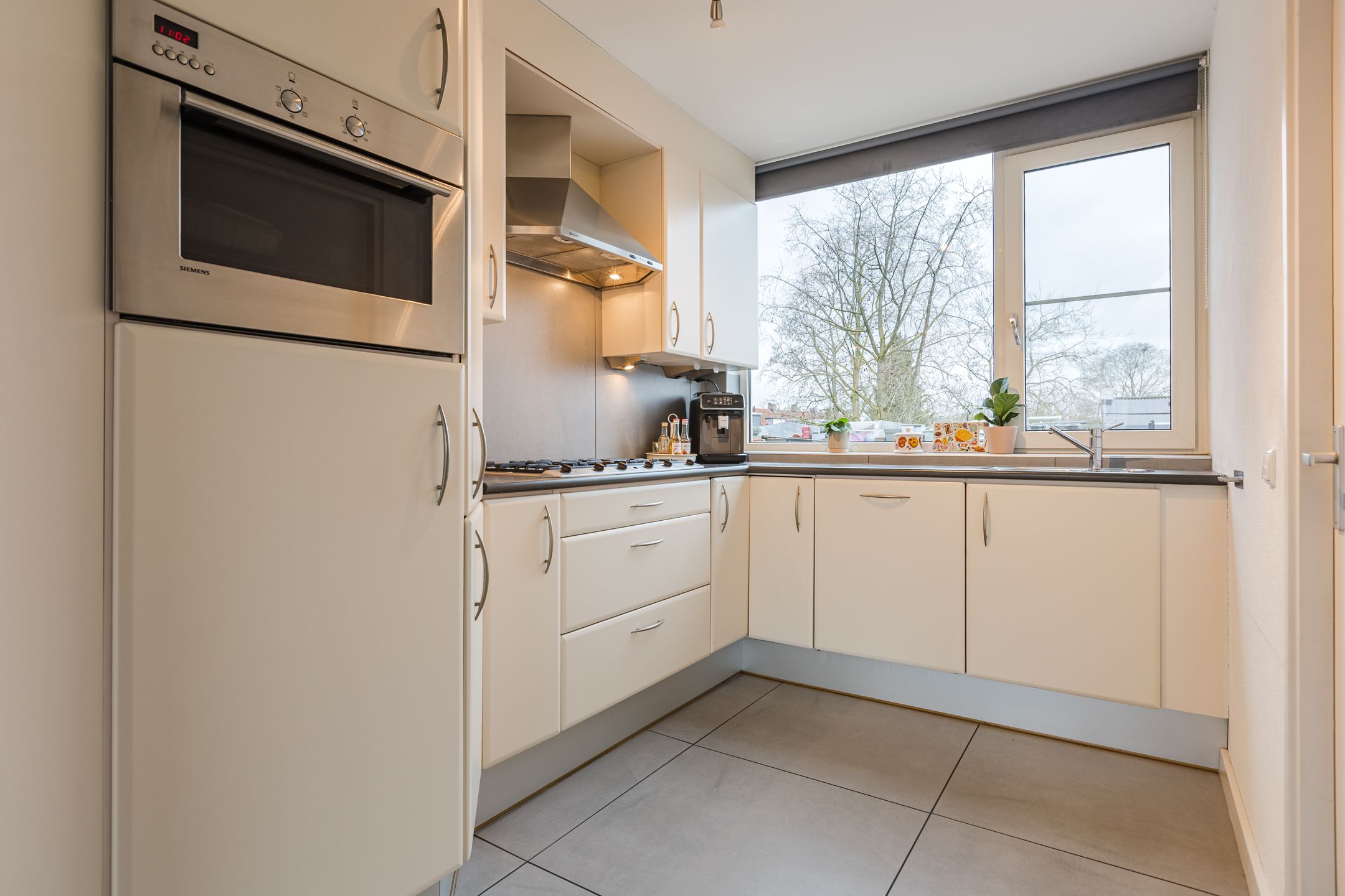 Foto 12 van Raadhuisplein 27