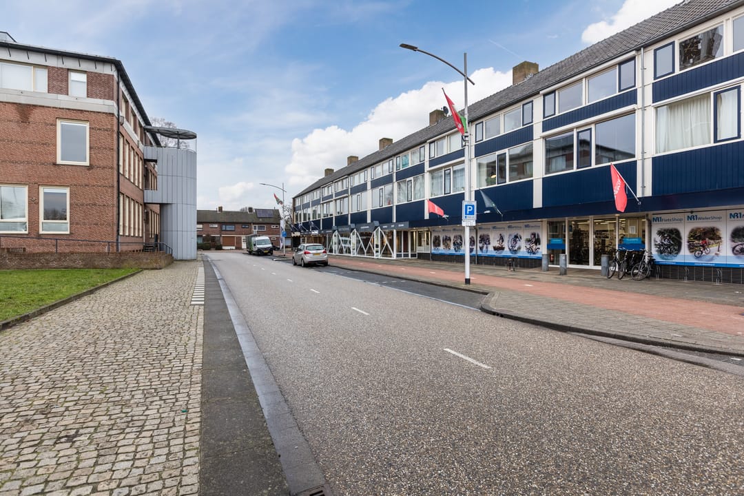 Foto 31 van Raadhuisplein 27