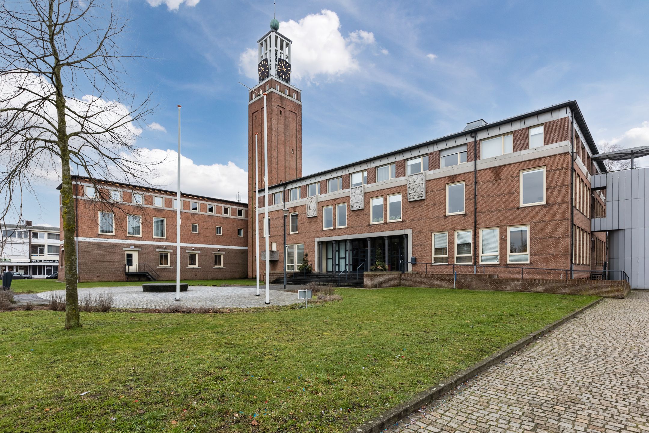 Foto 33 van Raadhuisplein 27