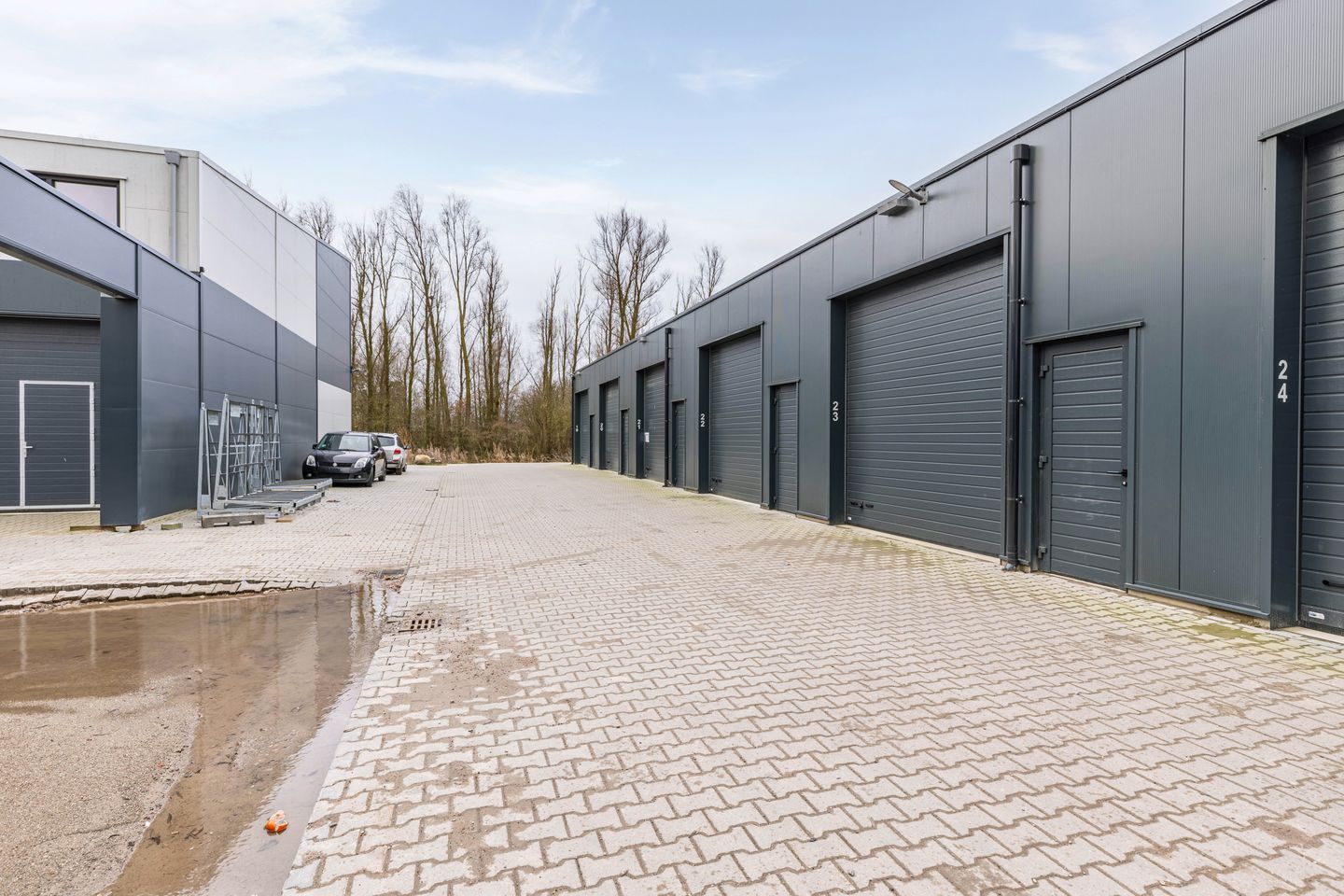 View photo 3 of Beneluxweg 216-C23