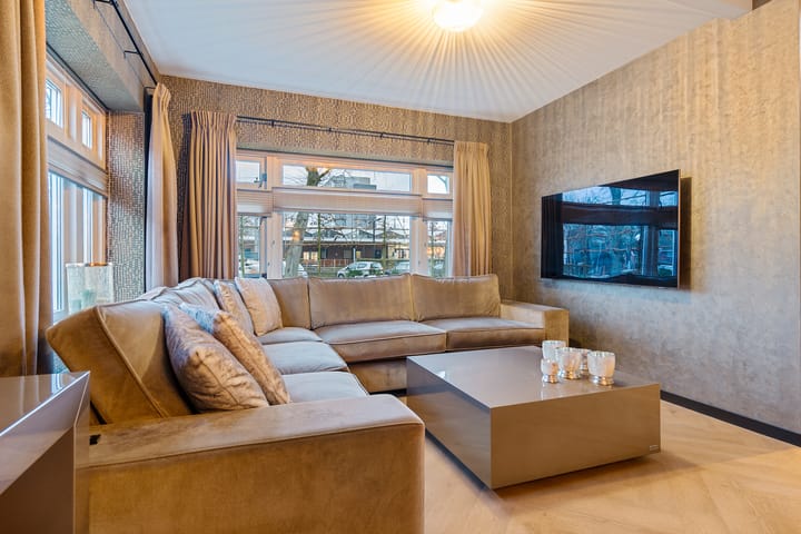 Foto 2 van Burgemeester Tijmesstraat 4