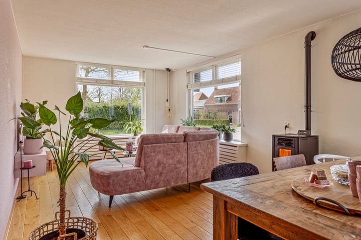 Foto 3 van Professor J. C. Dorststraat 2