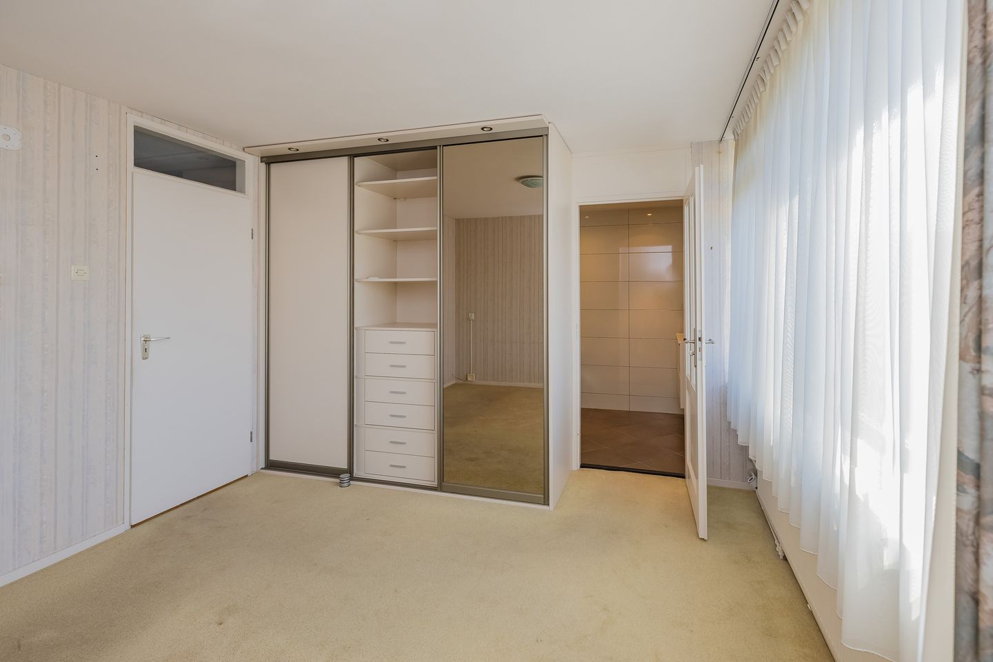 Photo 20 of Paulus Potterstraat 35