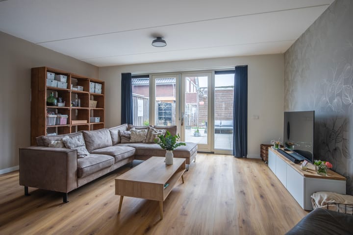 Photo 2 of Avondlicht 7