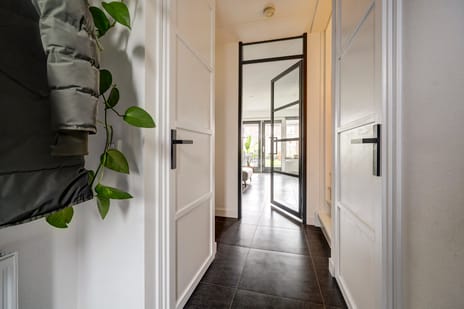 Den Oven 15 secondary image