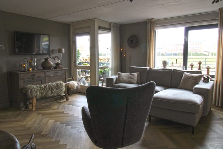 Foto 2 van Walstro 4