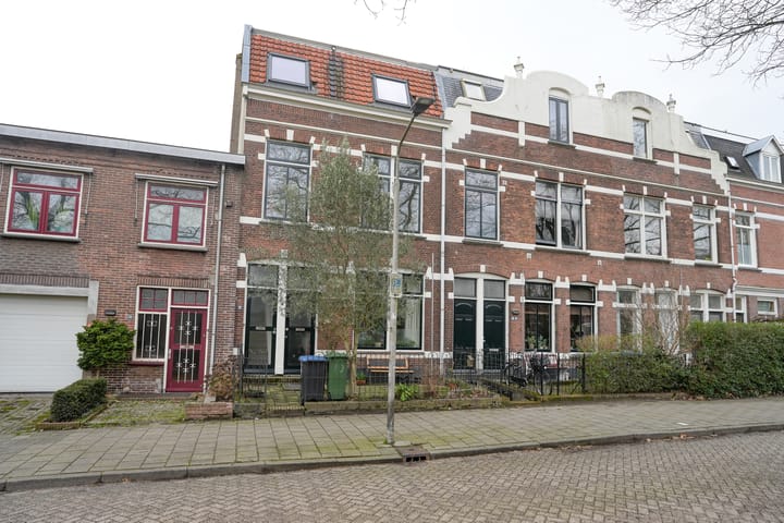 van Goorstraat 72