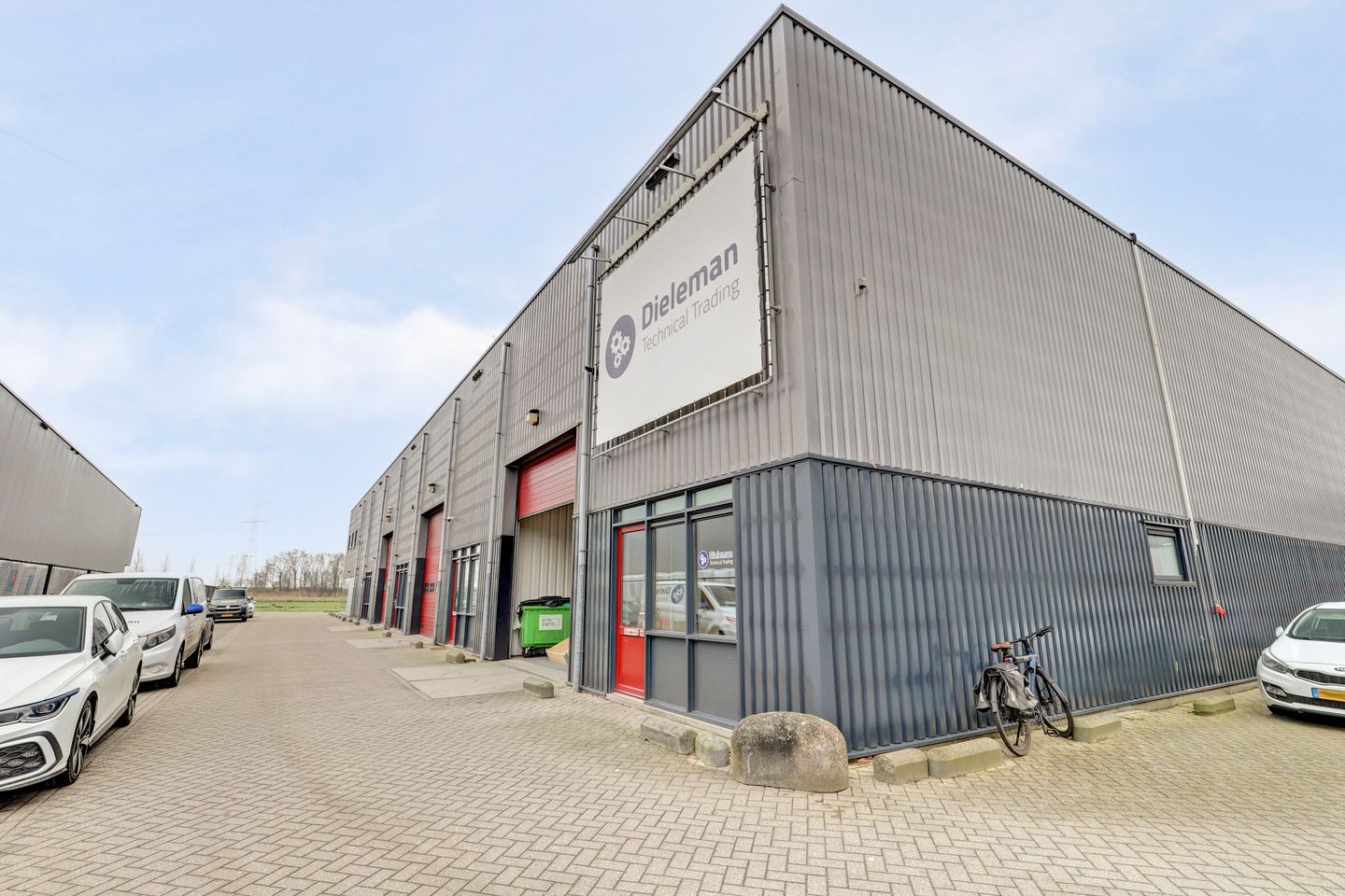 Bekijk foto 1 van Kloosterpoort 13