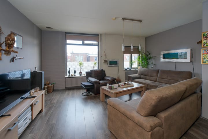 Photo 2 of Brugstraat 40