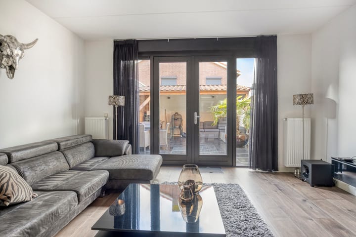 Photo 2 of Frisohof 7