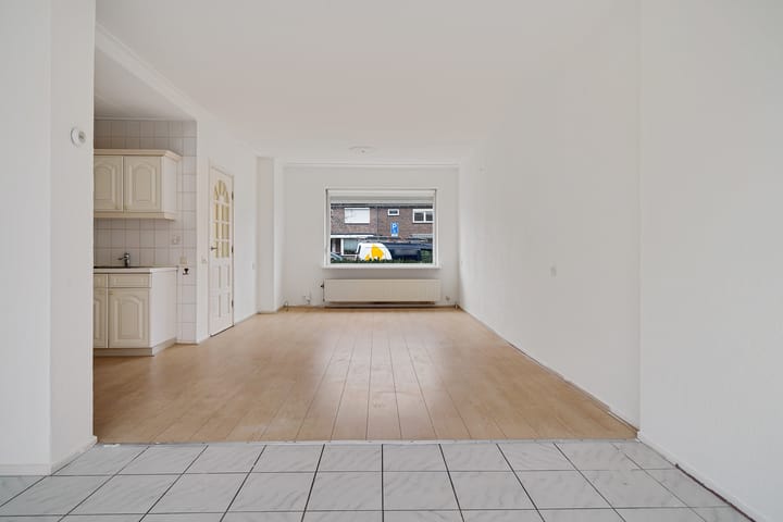 Photo 2 of Marathonstraat 26