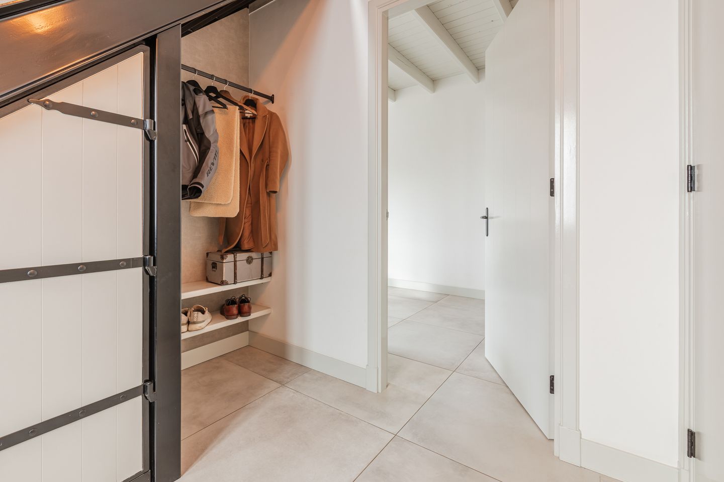 Foto 10 van Zwarte Paard 8