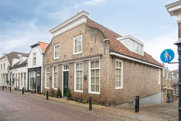 Dorpsstraat 43