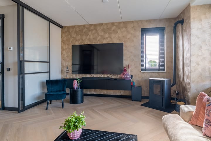 Foto 11 van De Pinksterblom 6