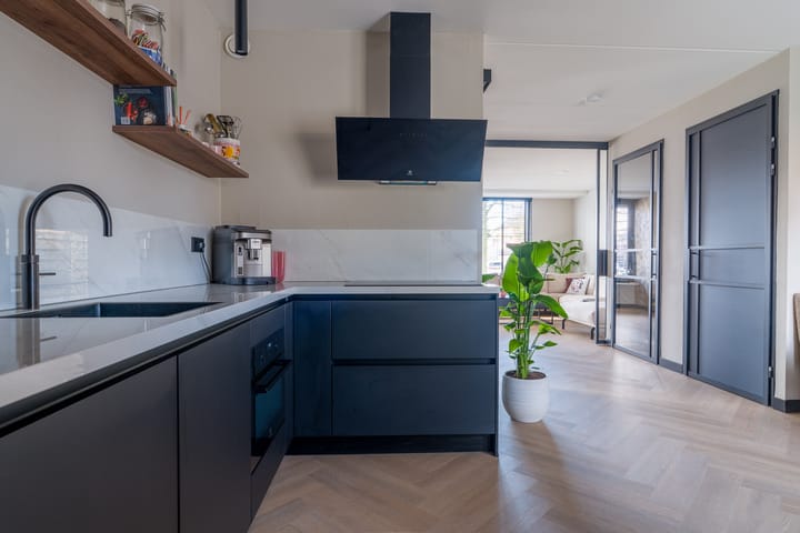 Foto 19 van De Pinksterblom 6