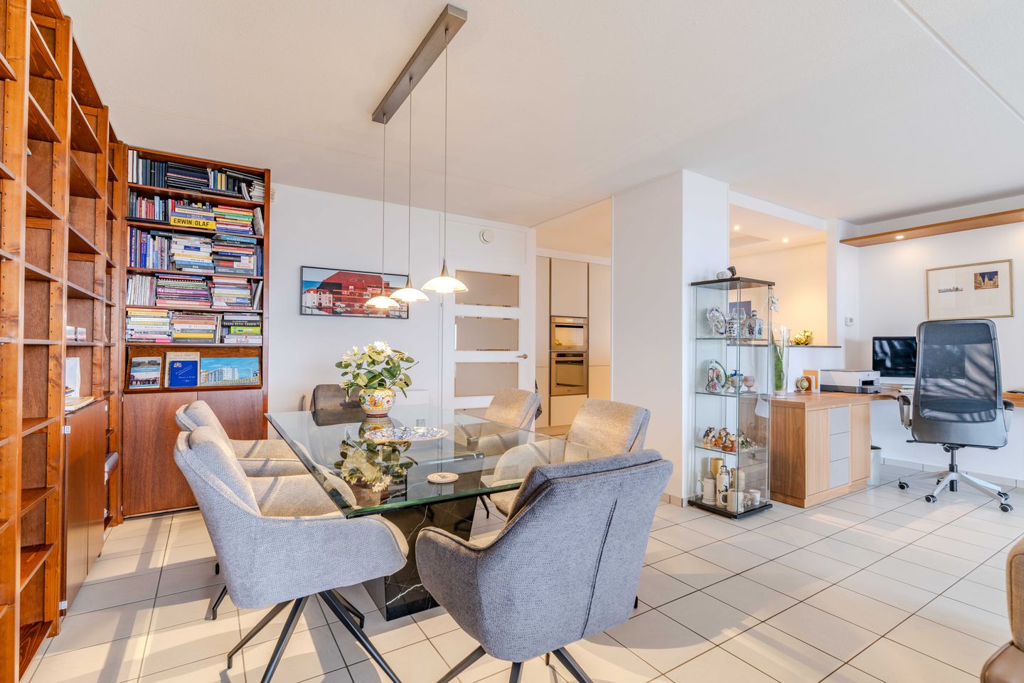 Photo 19 of Scheveningseslag 37