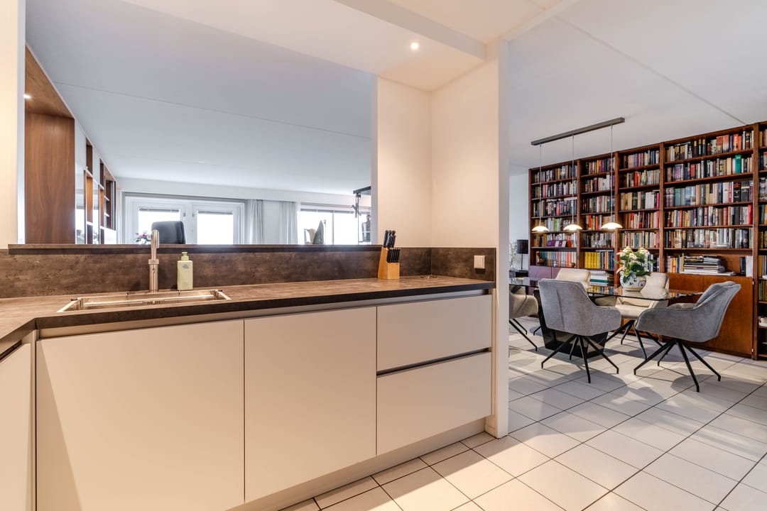 Photo 22 of Scheveningseslag 37