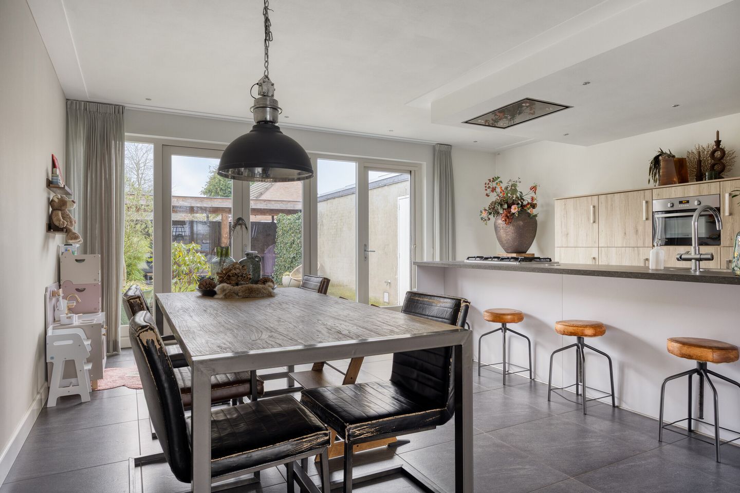 Foto 14 van Hildewarelaan 13