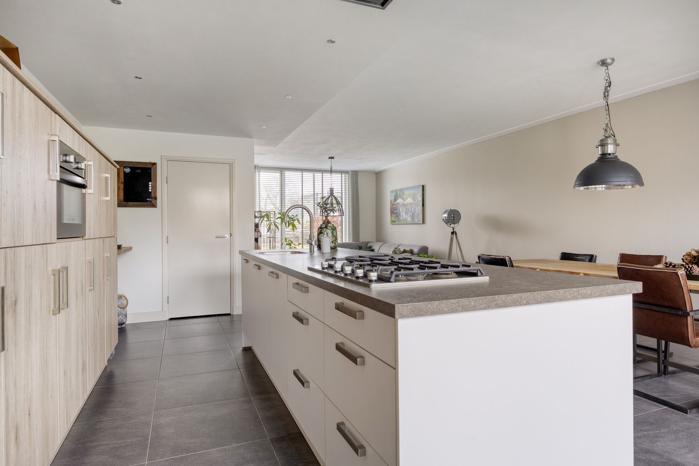 Foto 19 van Hildewarelaan 13