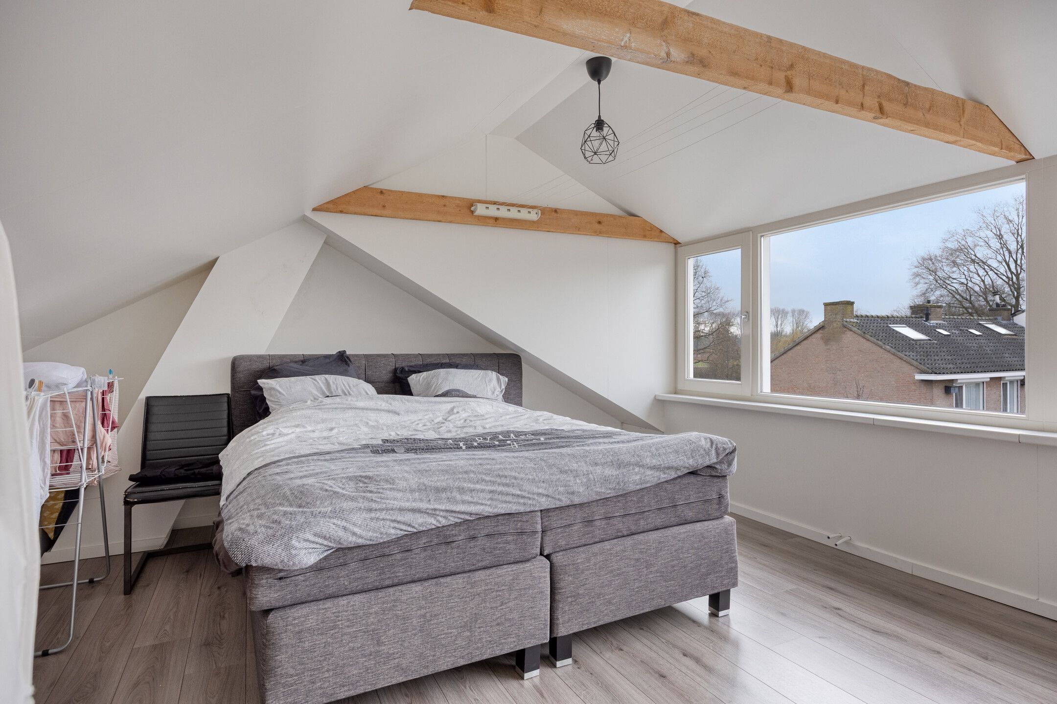 Foto 33 van Hildewarelaan 13