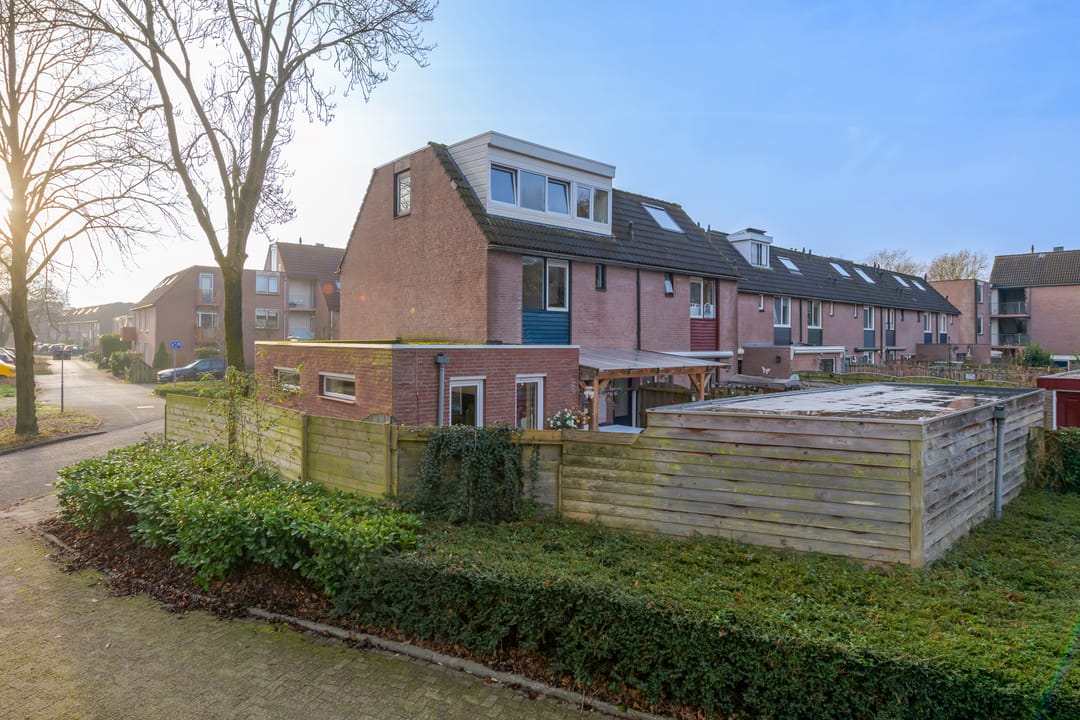 Photo 1 of Warenargaarde 11