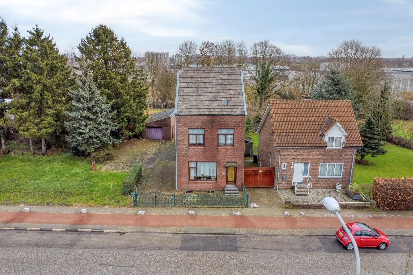 View photo 3 of Locht 37