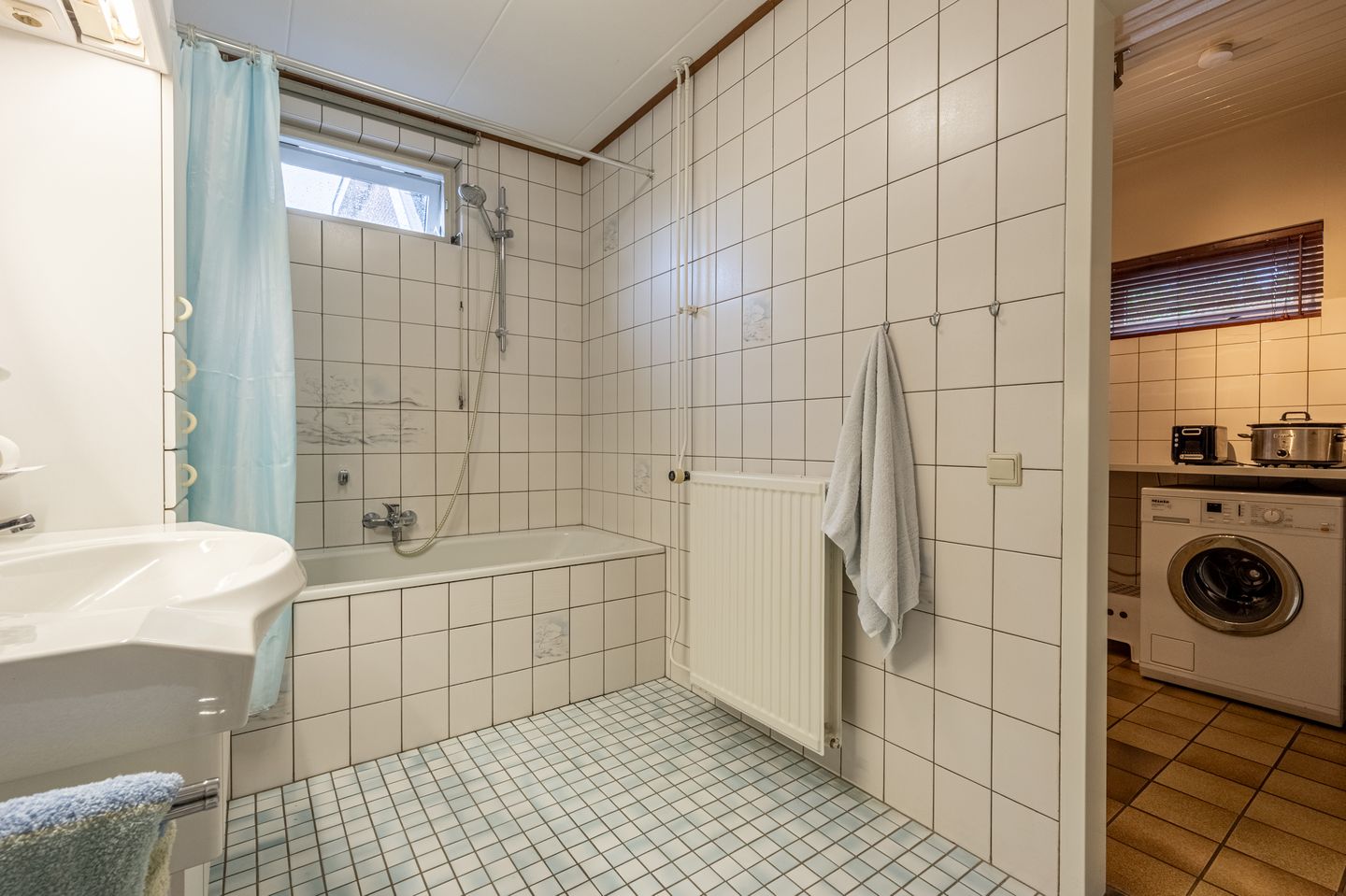 Photo 19 of Raadhuislaan 14